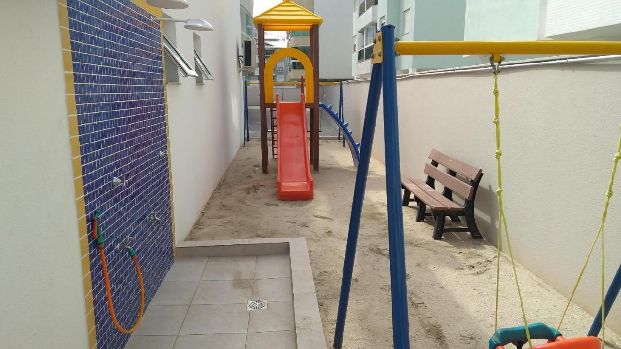 Apartamento Frente Para A Piscina A Uma Quadra Da Praia Florianópolis Zewnętrze zdjęcie