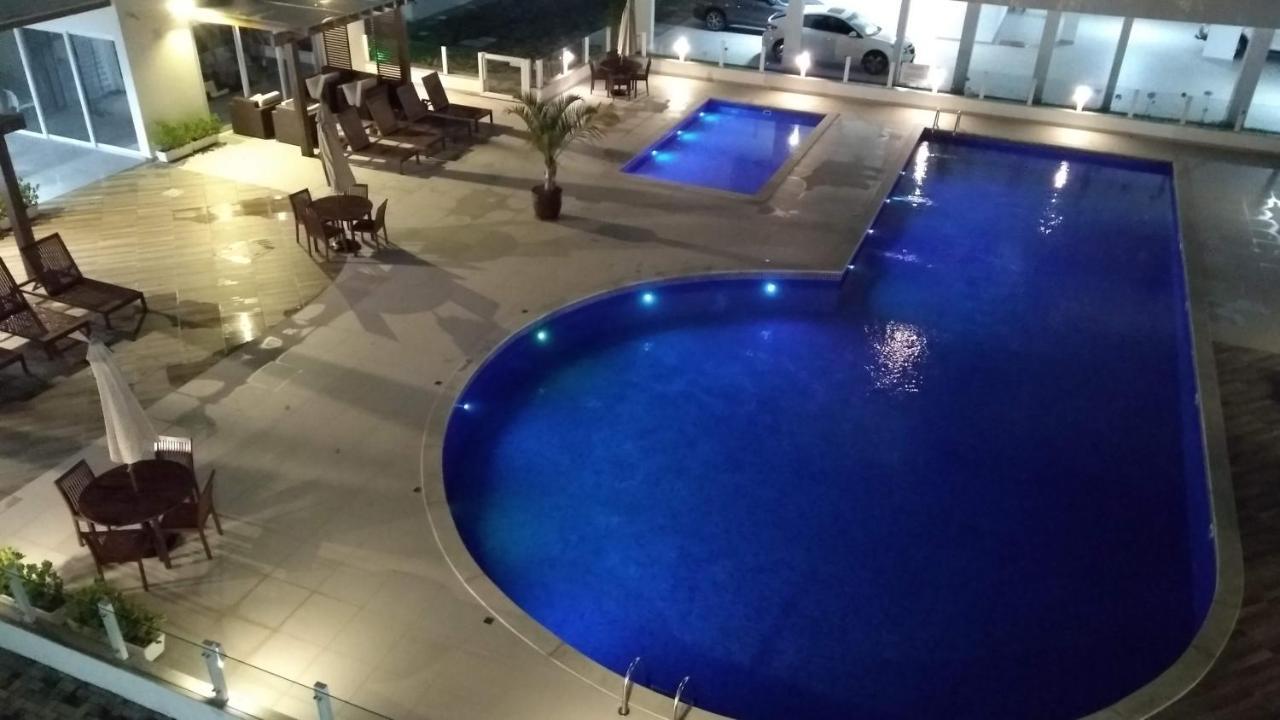 Apartamento Frente Para A Piscina A Uma Quadra Da Praia Florianópolis Zewnętrze zdjęcie