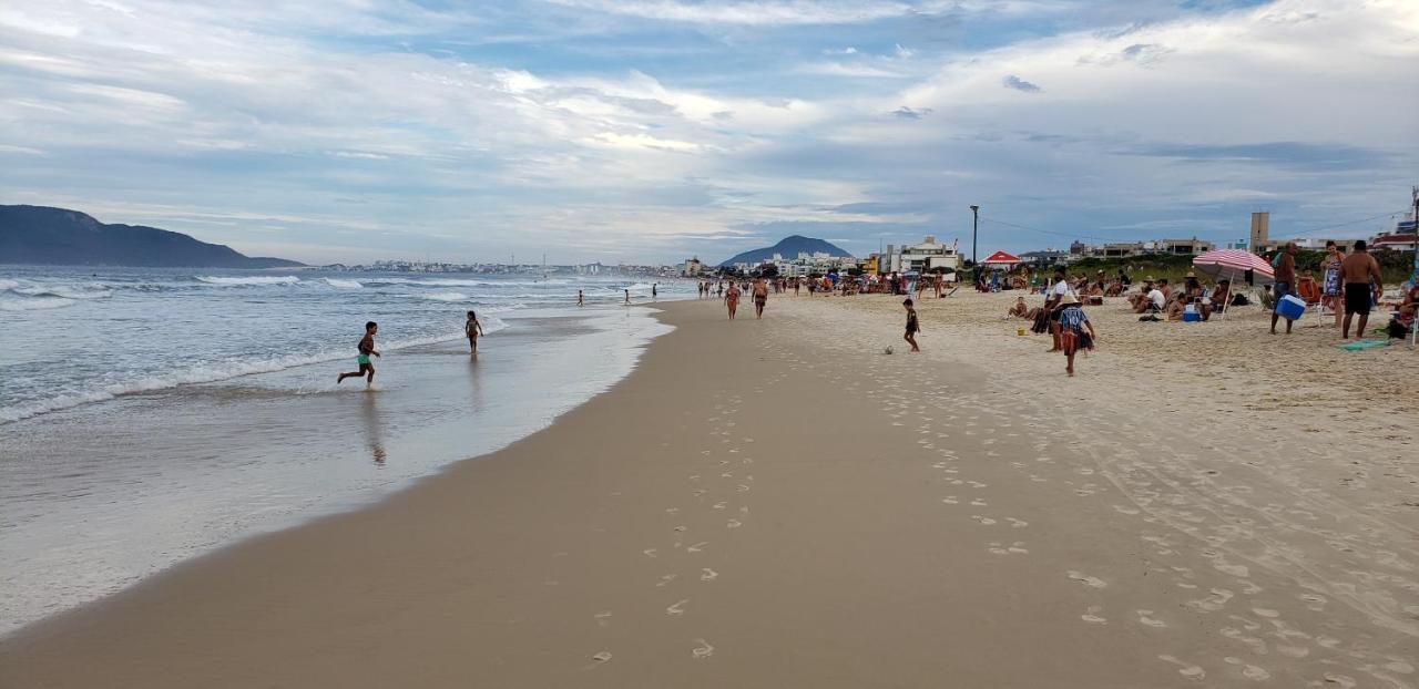 Apartamento Frente Para A Piscina A Uma Quadra Da Praia Florianópolis Zewnętrze zdjęcie