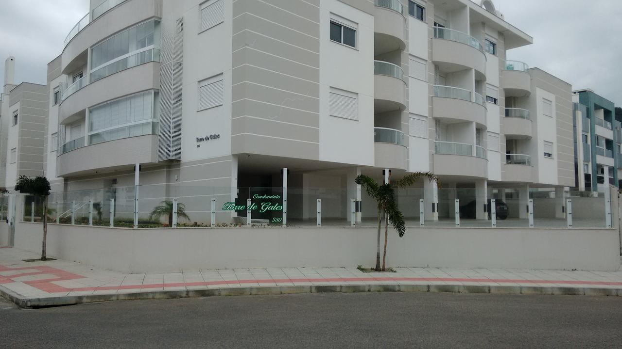 Apartamento Frente Para A Piscina A Uma Quadra Da Praia Florianópolis Zewnętrze zdjęcie